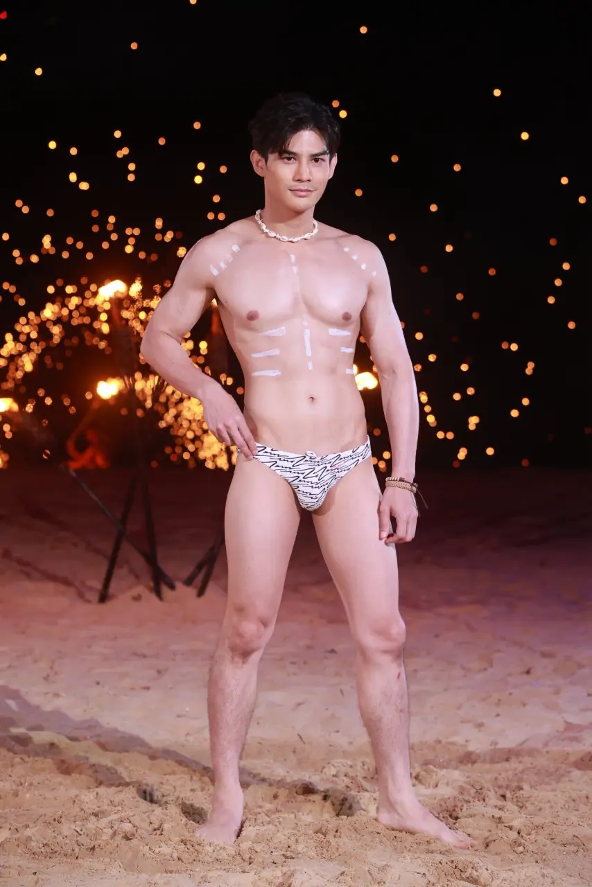 Mister International Thailand 2025 ชุดว่ายน้ำริมหาด