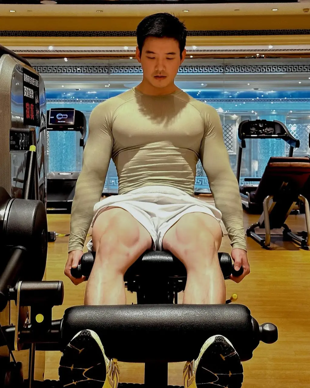 Cool GUY : ouiewe卤蛋头