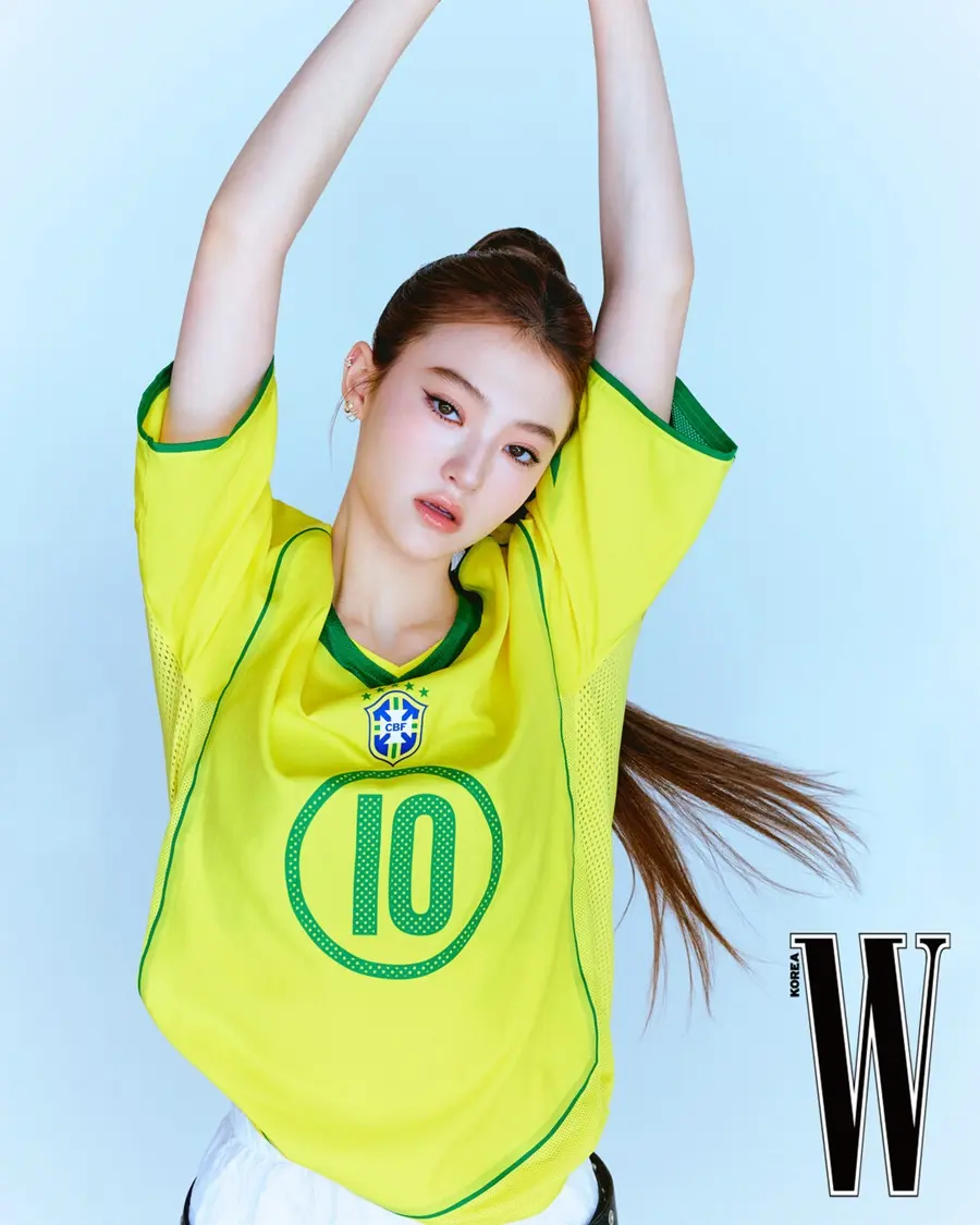 MEOVV & Hwang Hee Chan @ W Korea August 2025