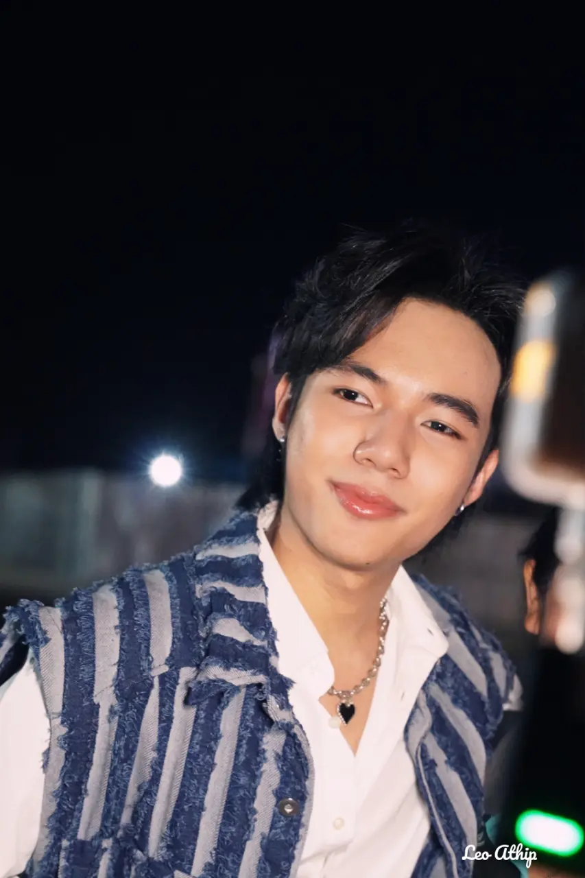 ลีโอ อธิป โสดา ไมค์ปลดหนี้