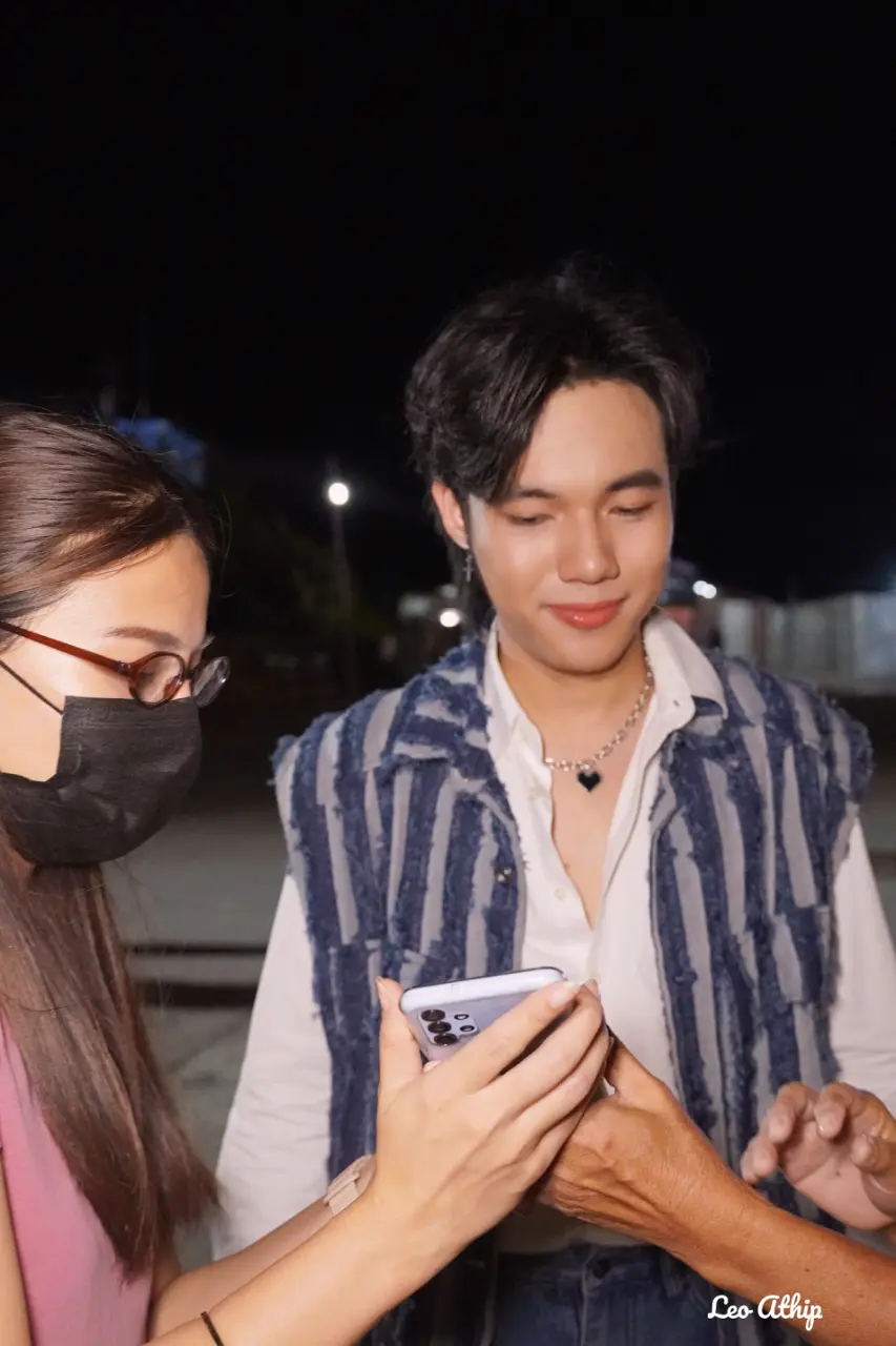 ลีโอ อธิป โสดา ไมค์ปลดหนี้