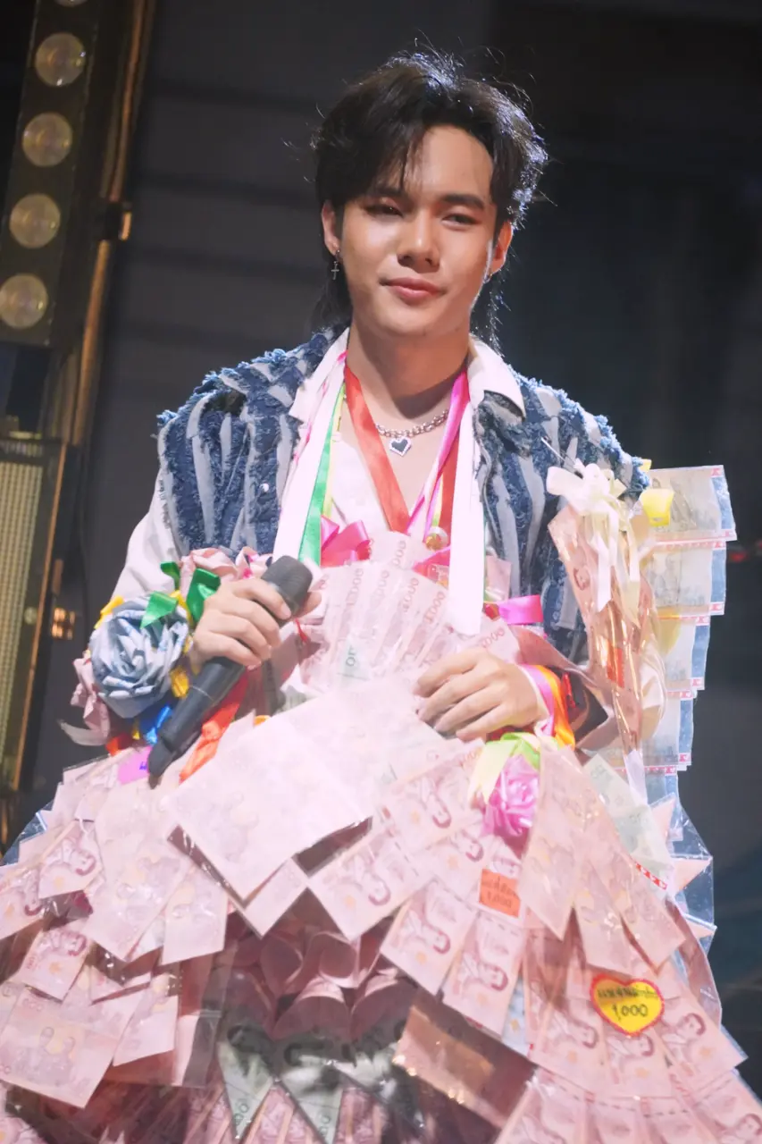 ลีโอ อธิป โสดา ไมค์ปลดหนี้