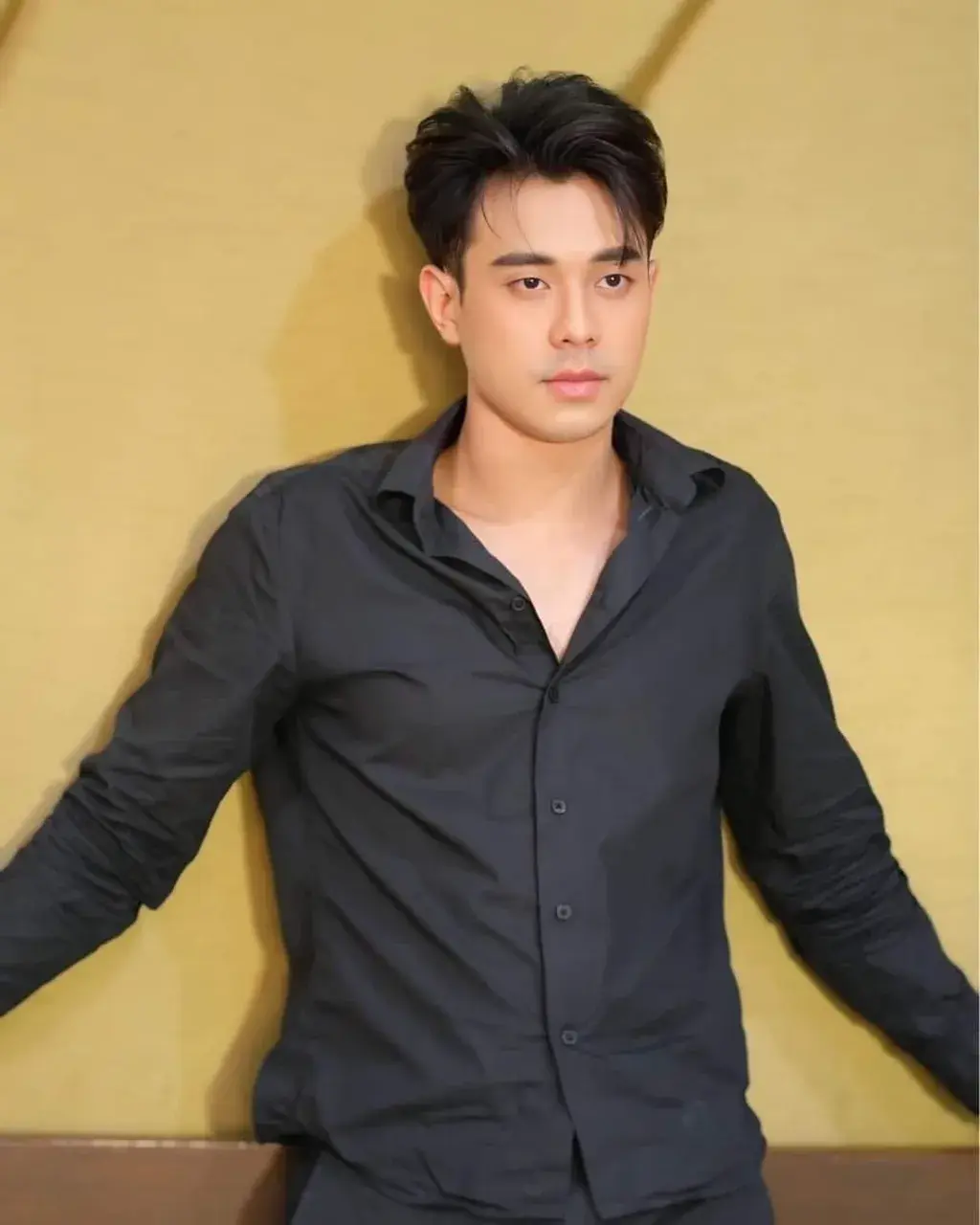 หล่อน่ารัก