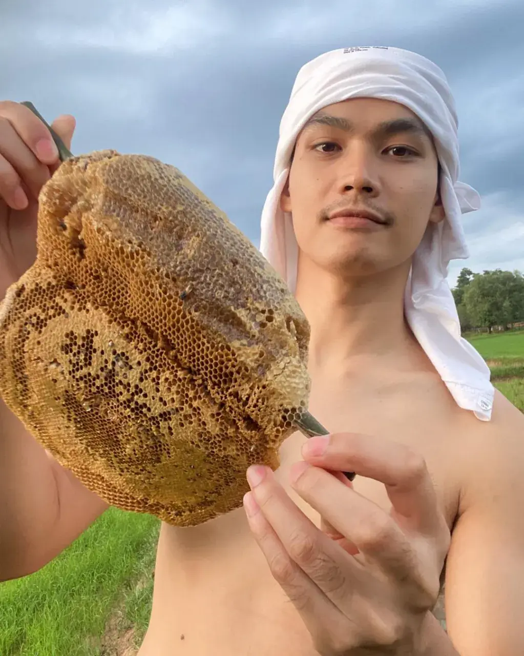 เผลอเลีย