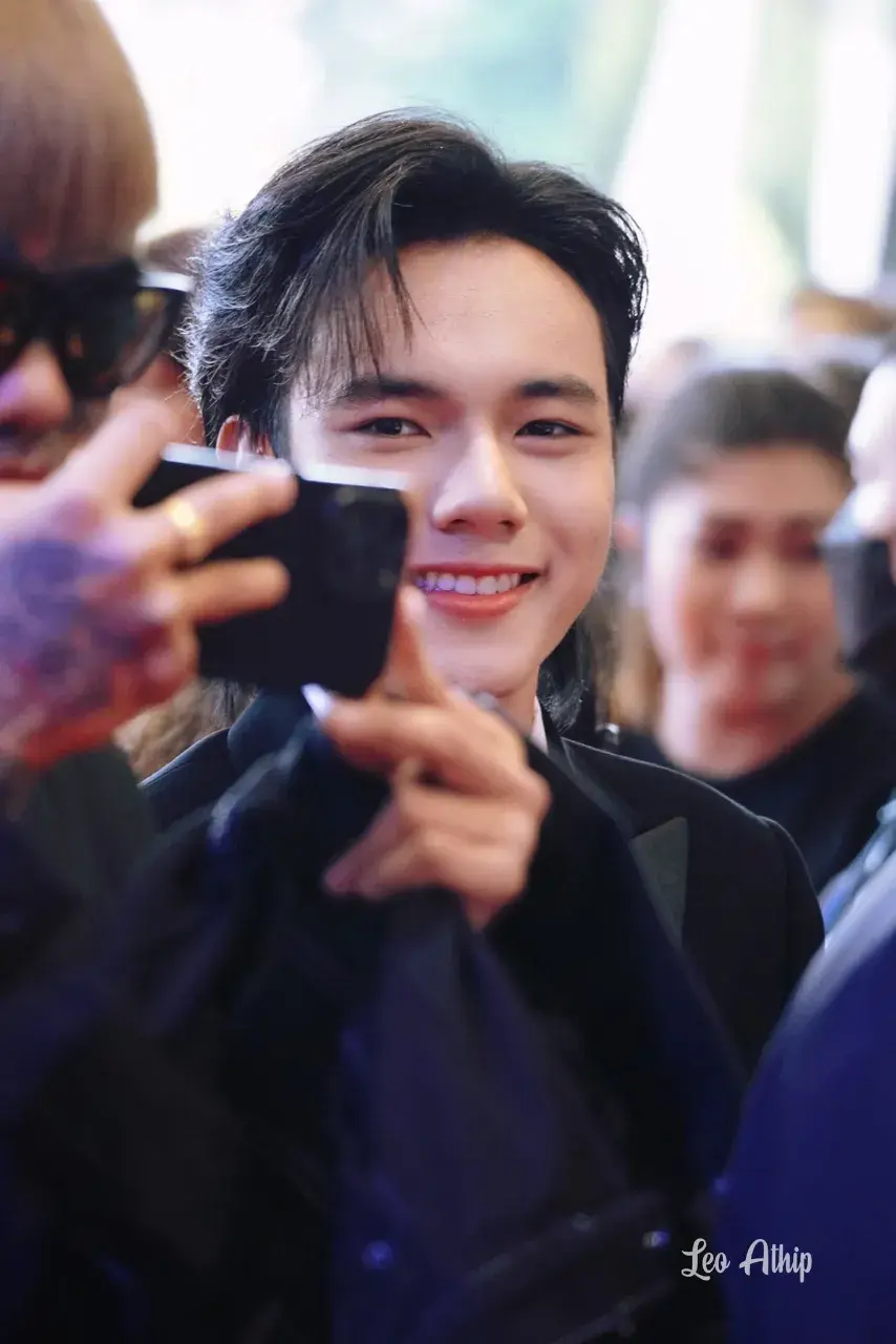 ลีโอ อธิป นักร้องลูกทุ่งดาวรุ่งชายยอดเยี่ยมแห่งปี