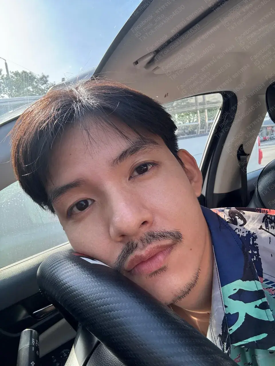 สองรักสุดเสว