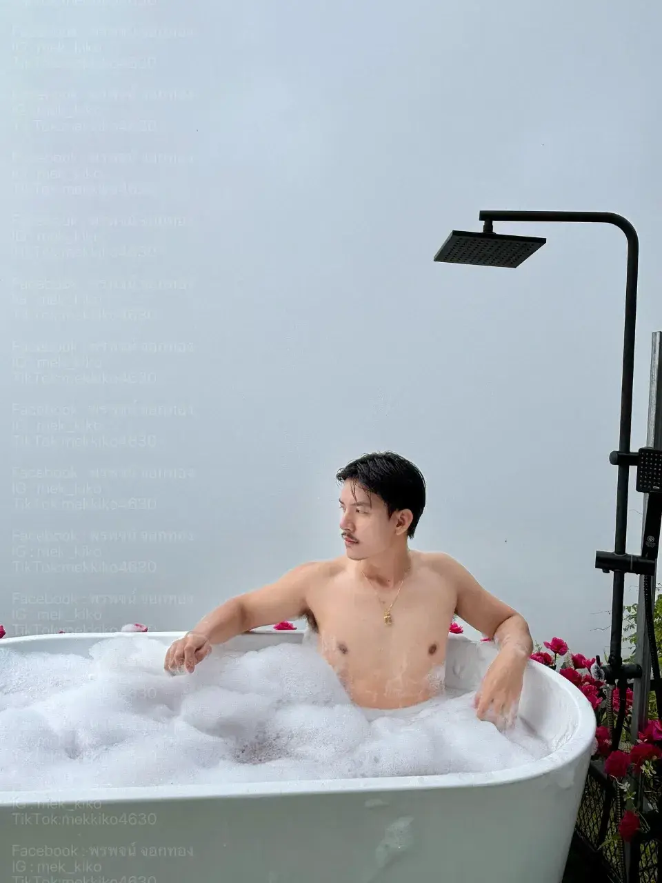 สองรักสุดเสว