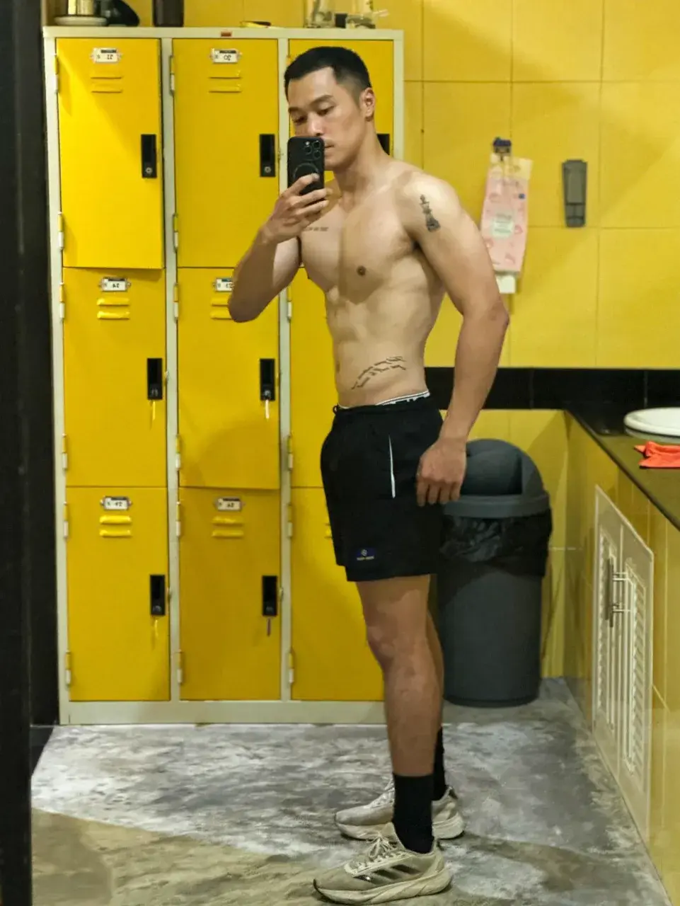 ยั่ววววให่