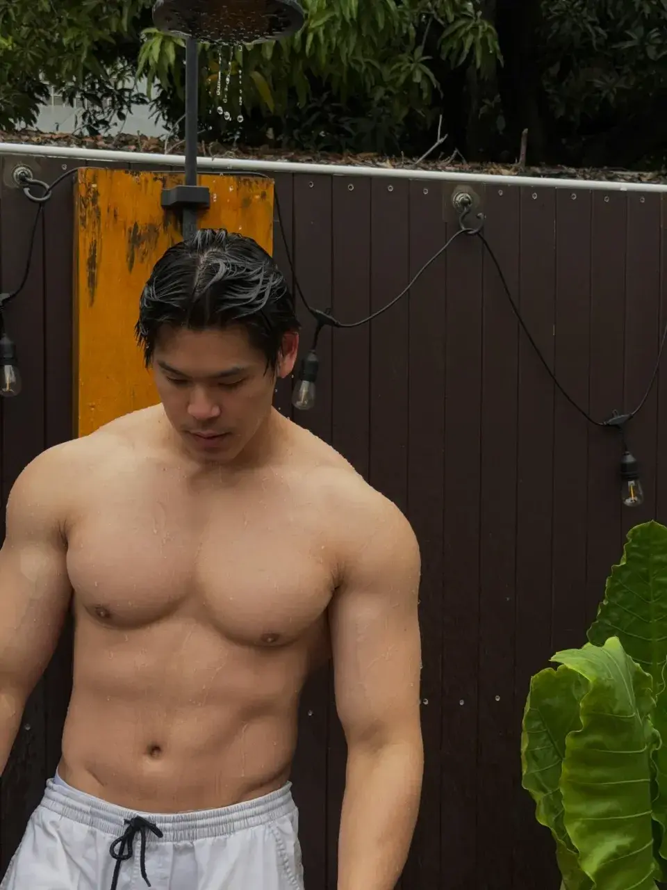 ลองมองสิเออ