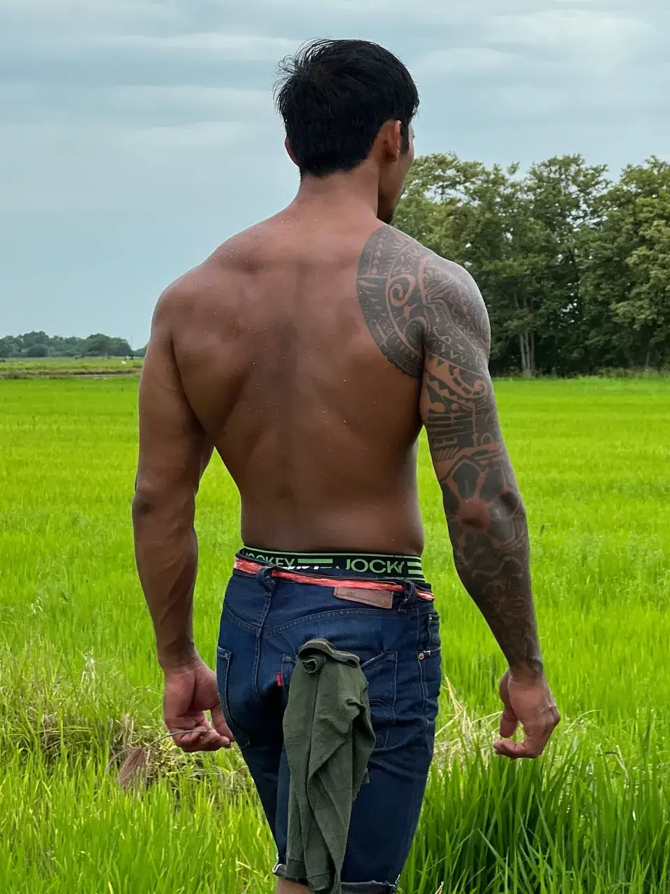 เห็นแล้วสั่นอยากโดน