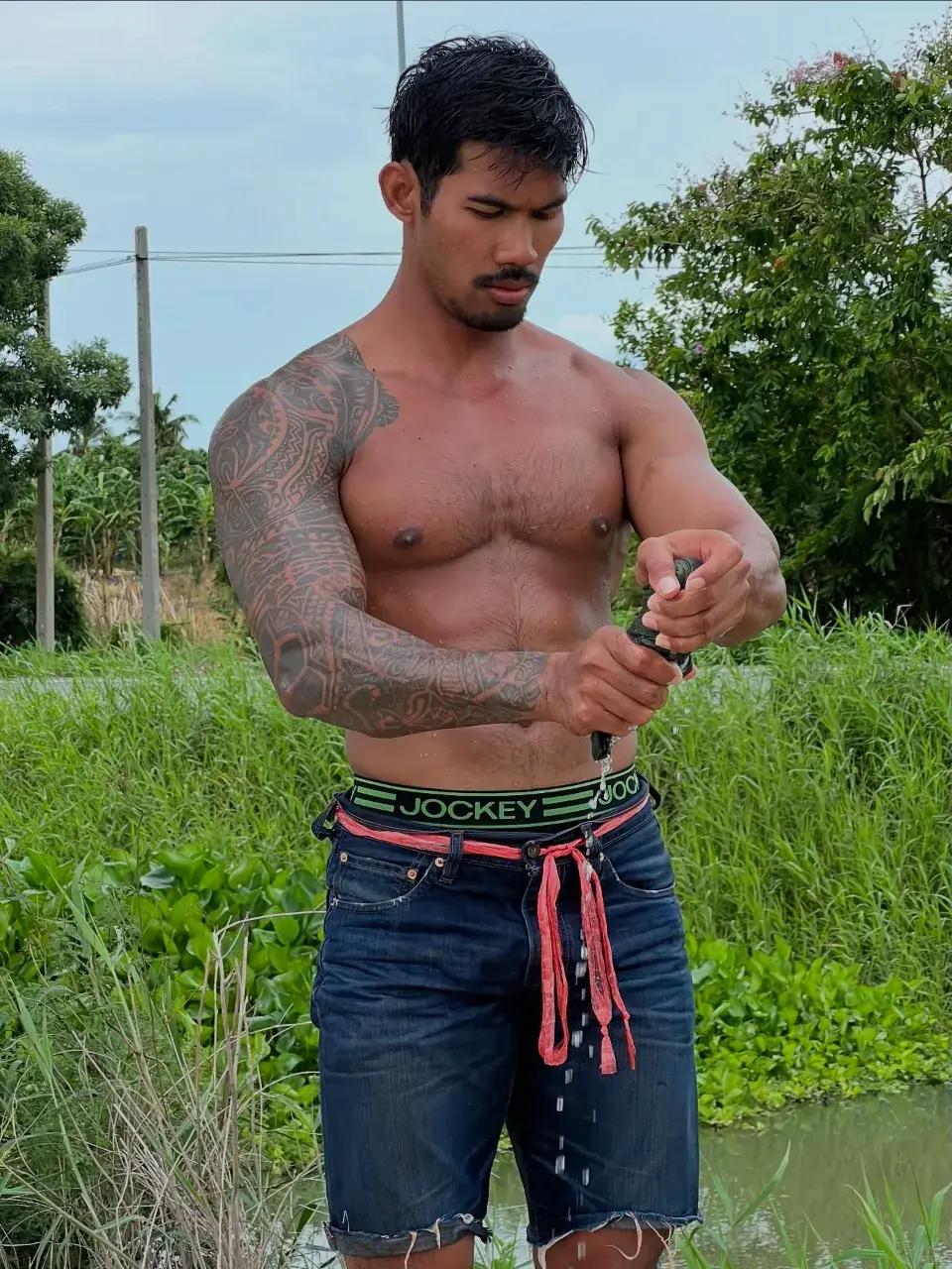 เห็นแล้วสั่นอยากโดน