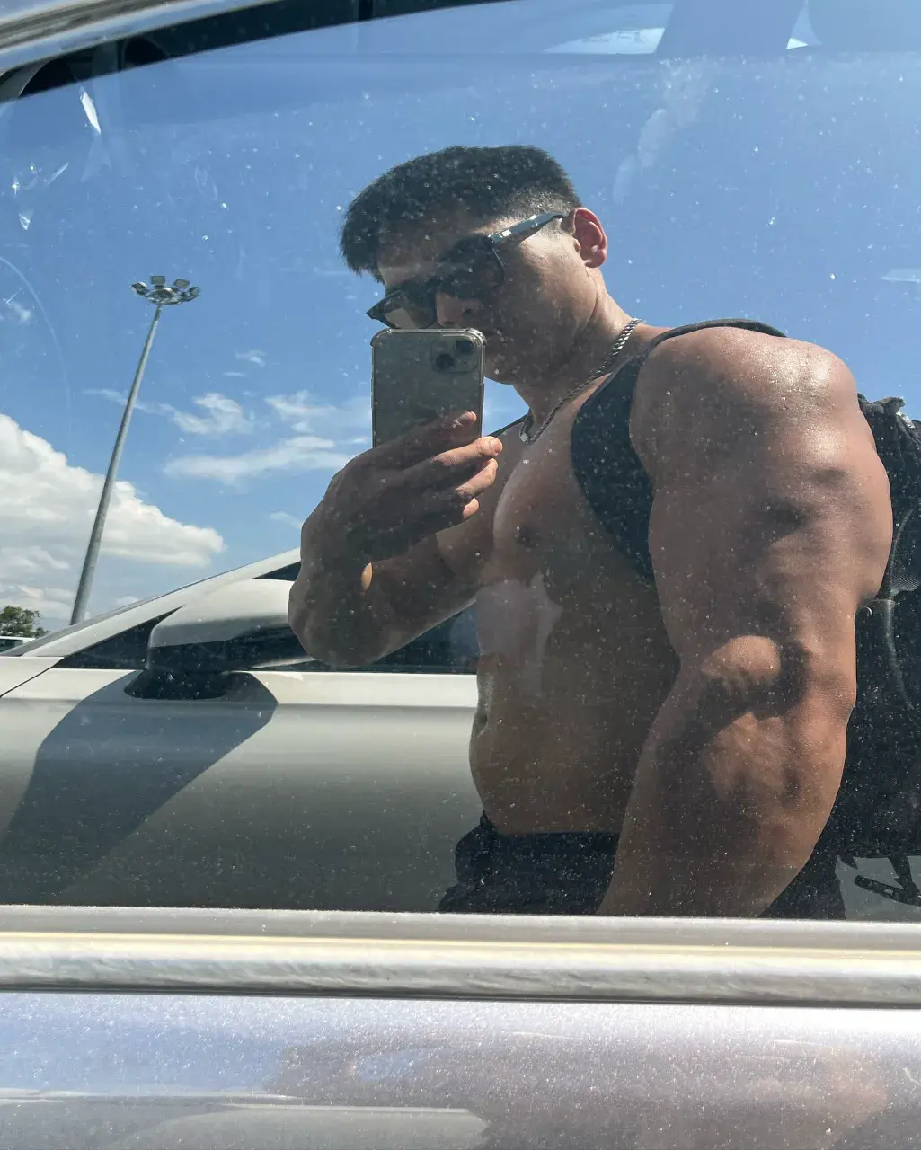 ยอมขมคอ