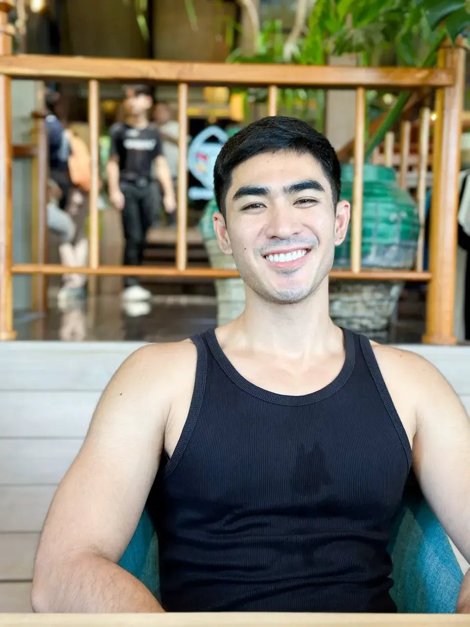 ยอมขมคอ