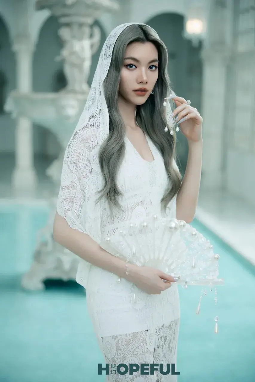 ออม-กรณ์นภัส @ HOPEFUL China June 2025