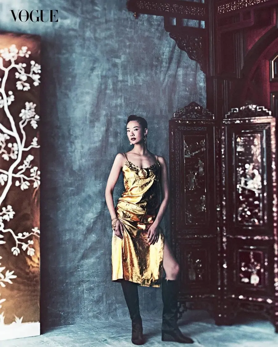 ออกแบบ-ชุติมณฑน์ @ VOGUE Thailand July 2025