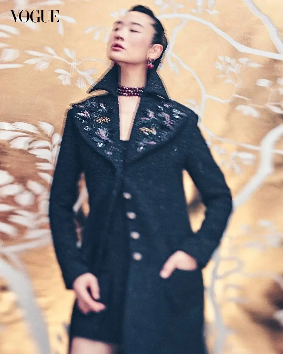 ออกแบบ-ชุติมณฑน์ @ VOGUE Thailand July 2025