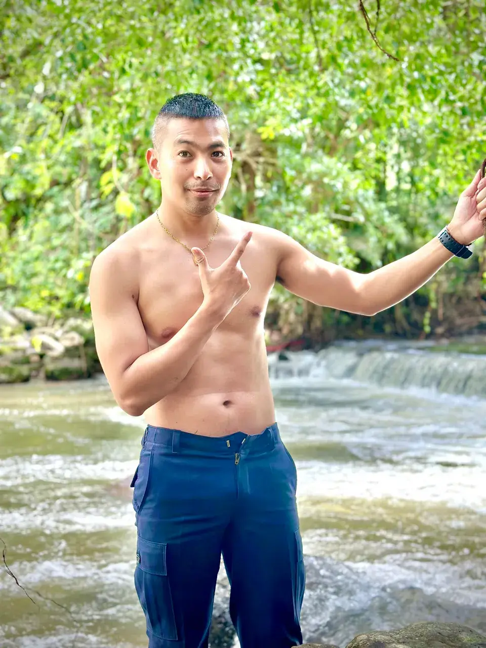 ไทบ้านสะท้านน้ำแตก