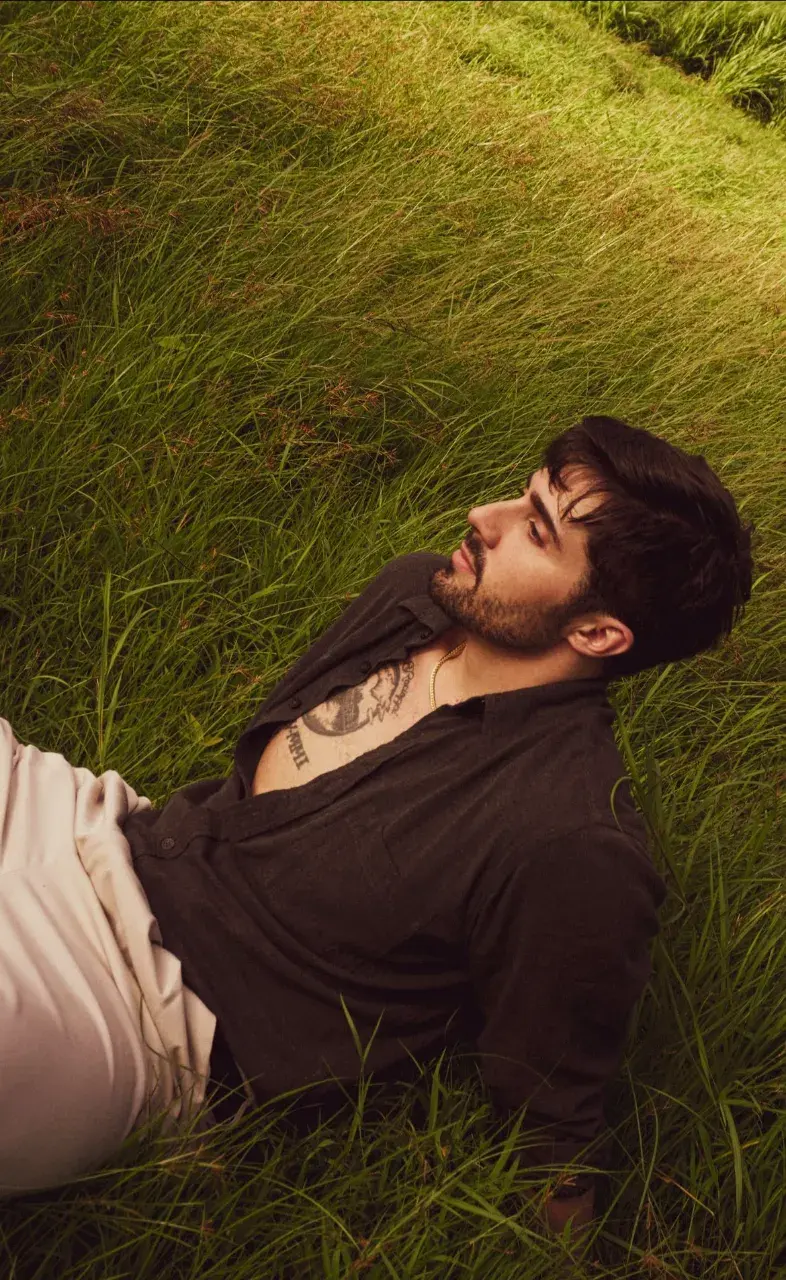 ขอ2เลือกไม่ถูก จะหนุ่มไทยหรือสาย.ฝ