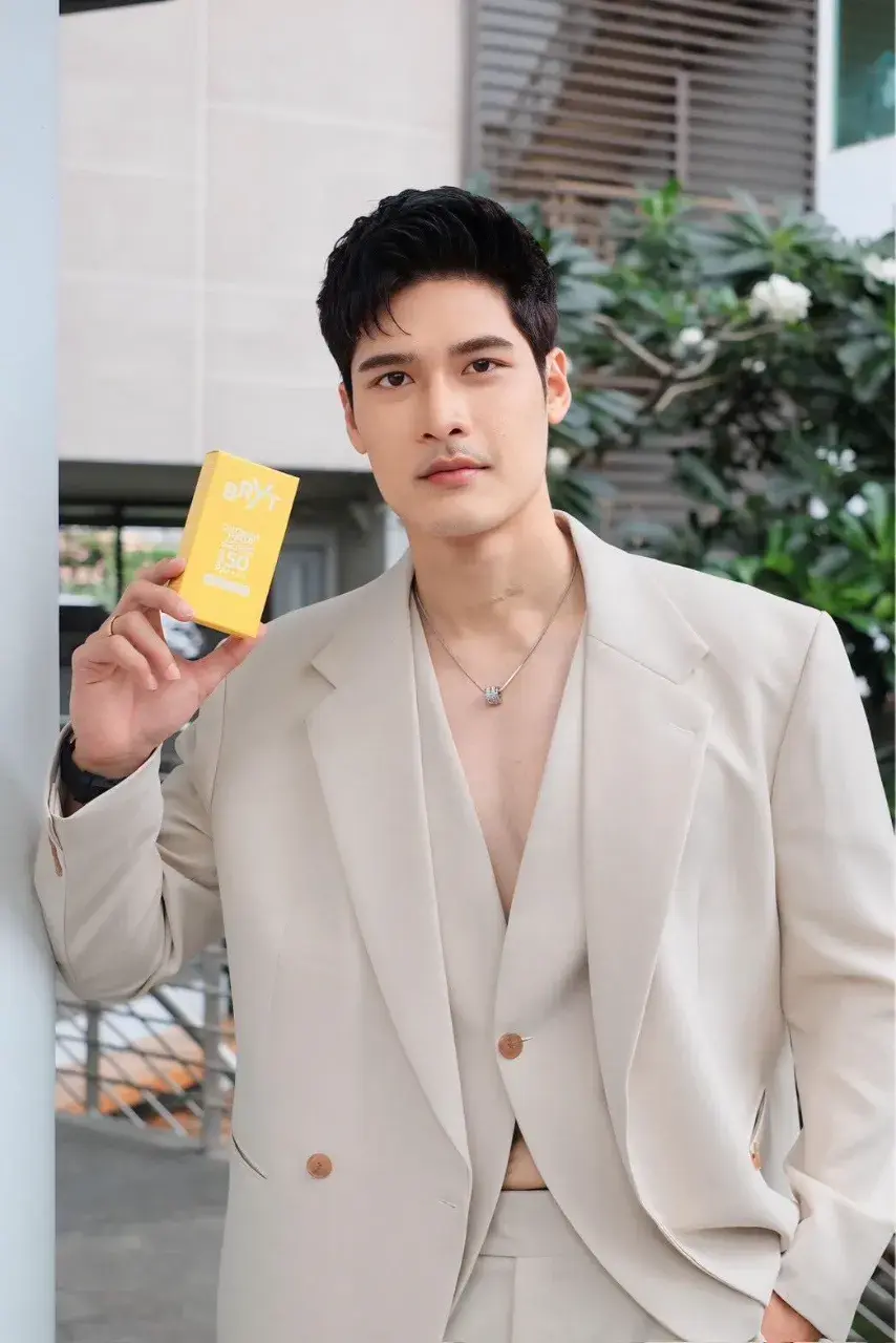 ขอ2เลือกไม่ถูก จะหนุ่มไทยหรือสาย.ฝ