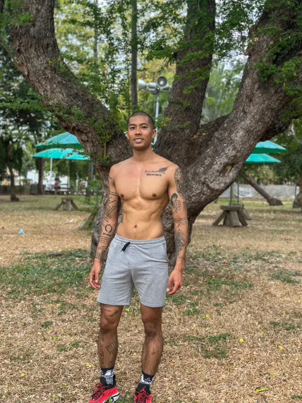 ทหารหนุ่มเทรนเนอร์