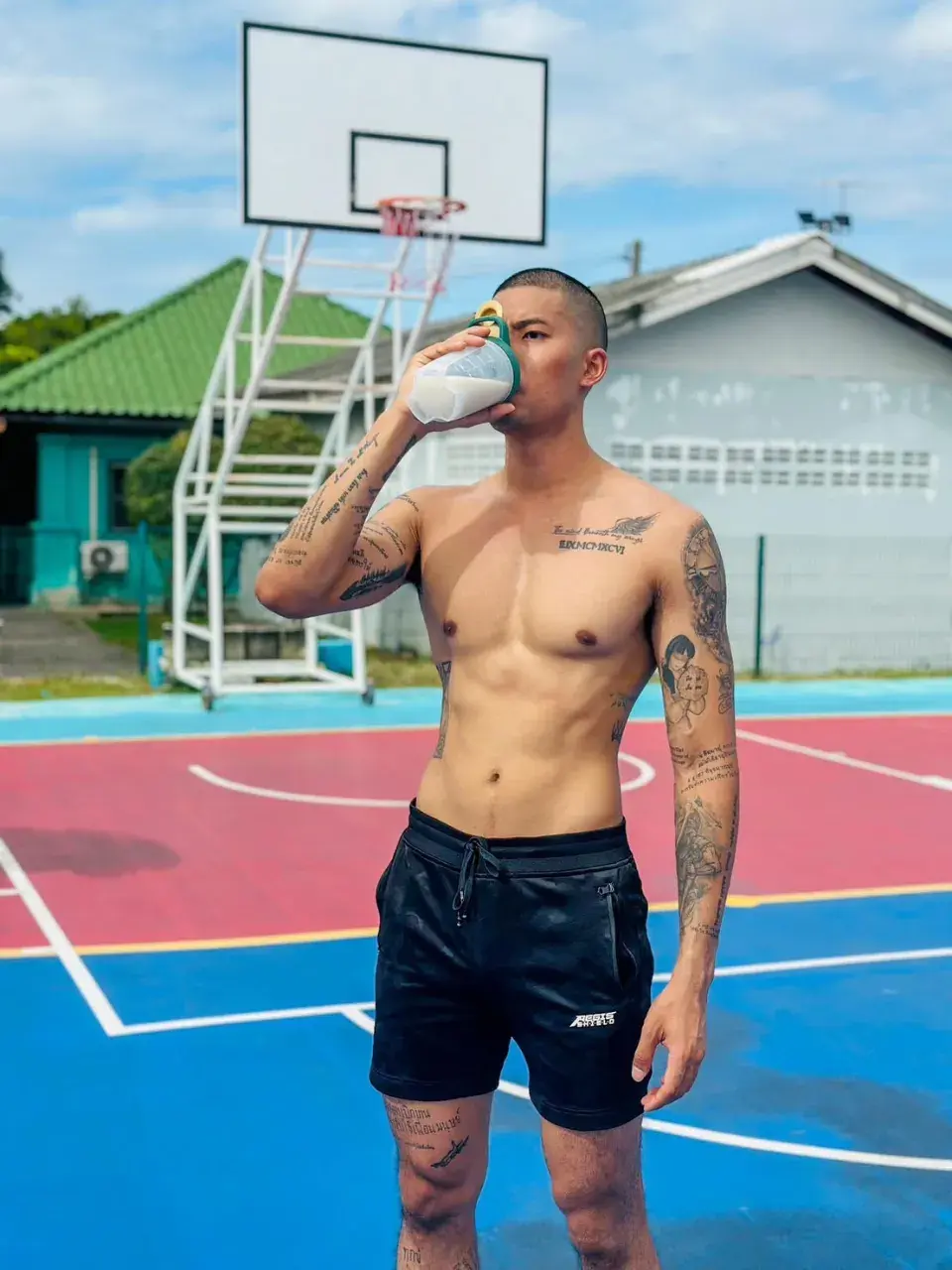 ทหารหนุ่มเทรนเนอร์