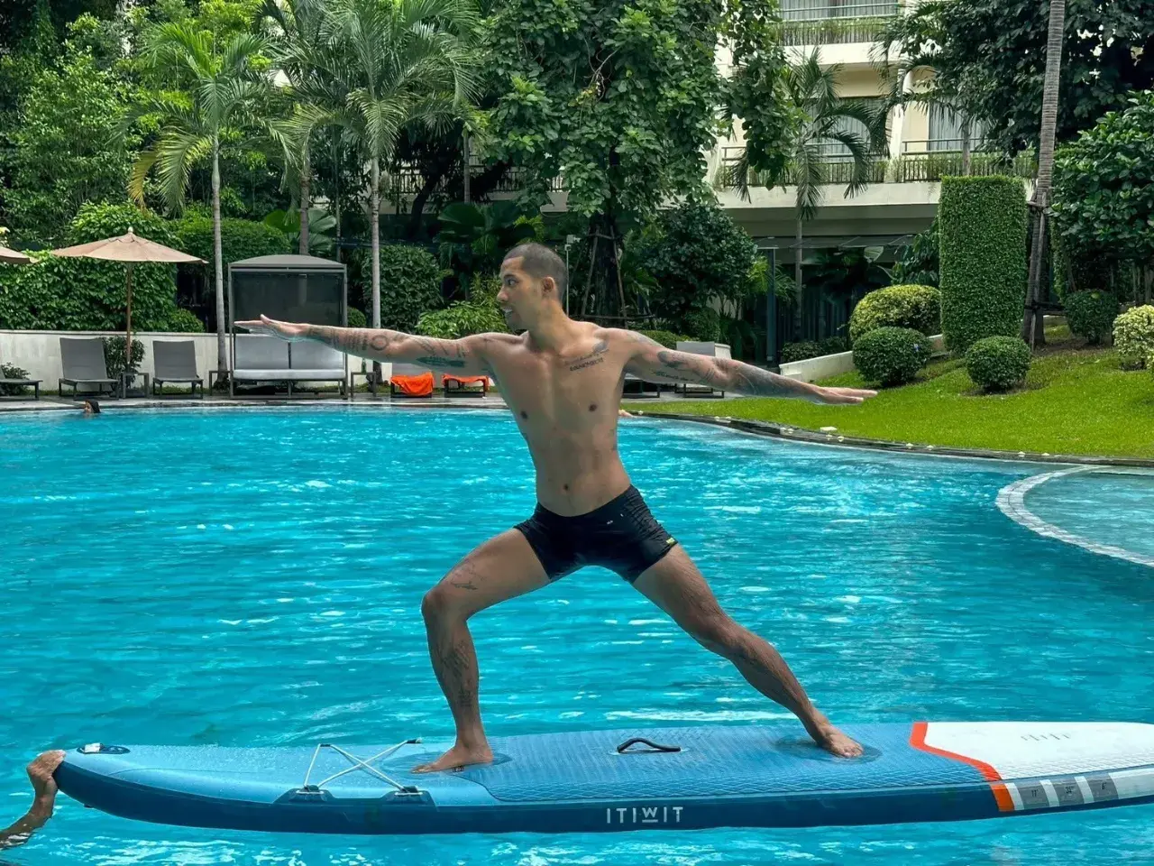 ทหารหนุ่มเทรนเนอร์