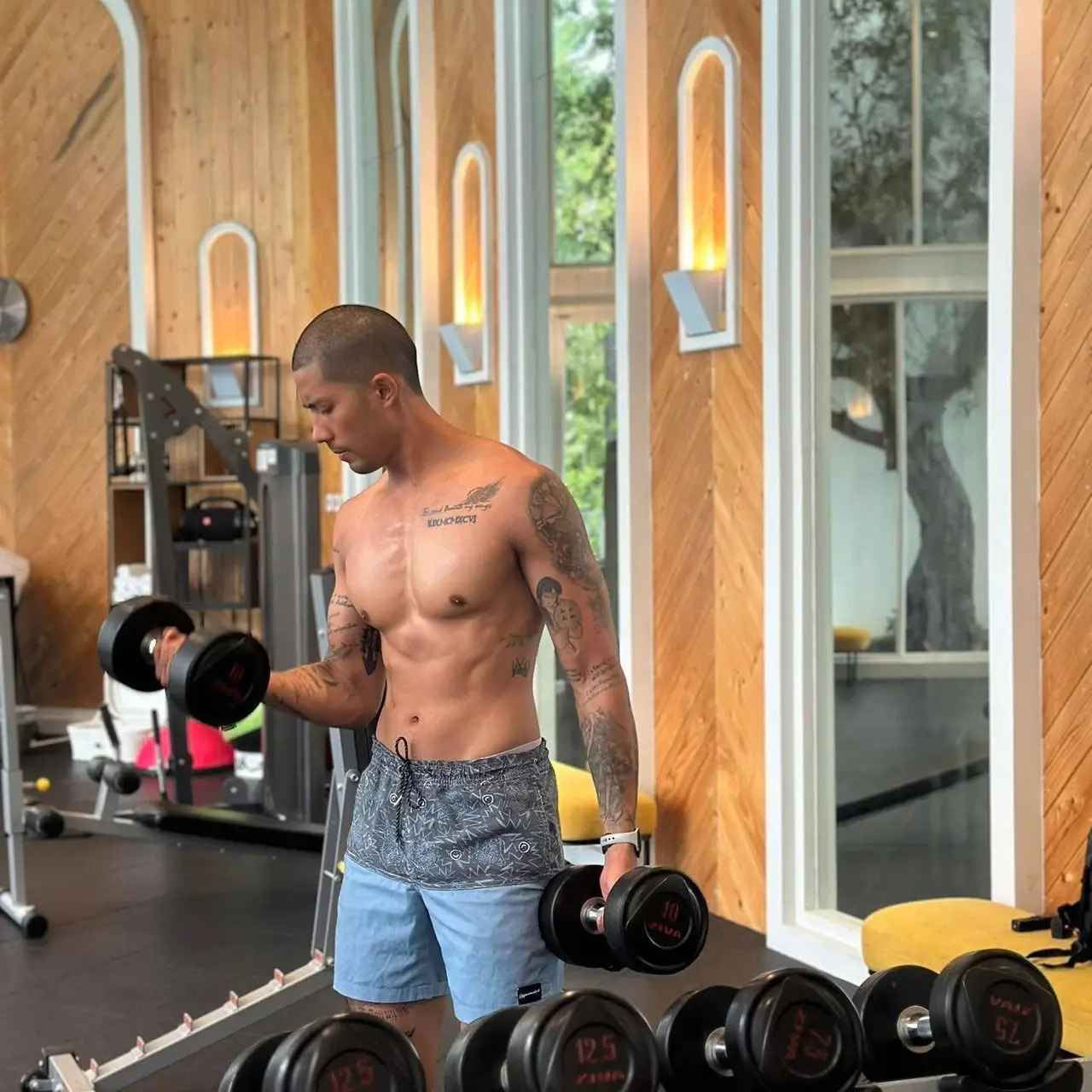 ทหารหนุ่มเทรนเนอร์