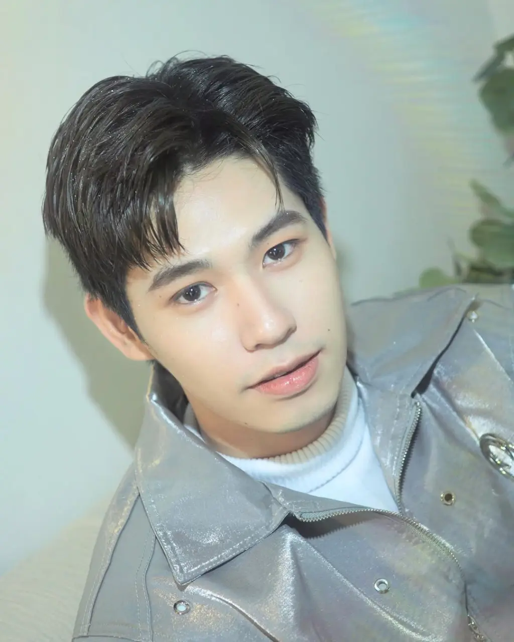 Flight attendant : NUTTAPONG SITPRASERTNAND