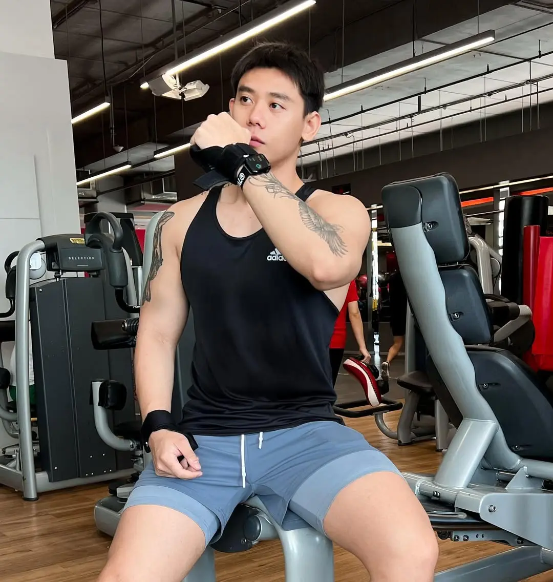 Social Media Influencers : คูมปลาวาฬ