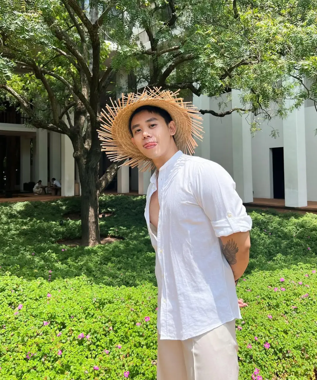 Social Media Influencers : คูมปลาวาฬ