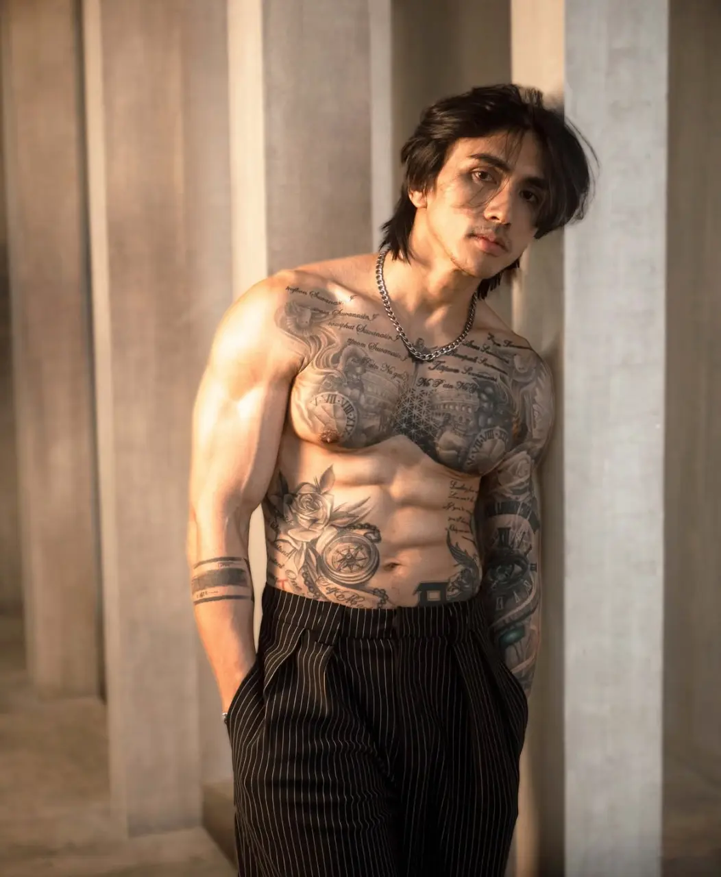 หล่อลอยสัก <<20>>