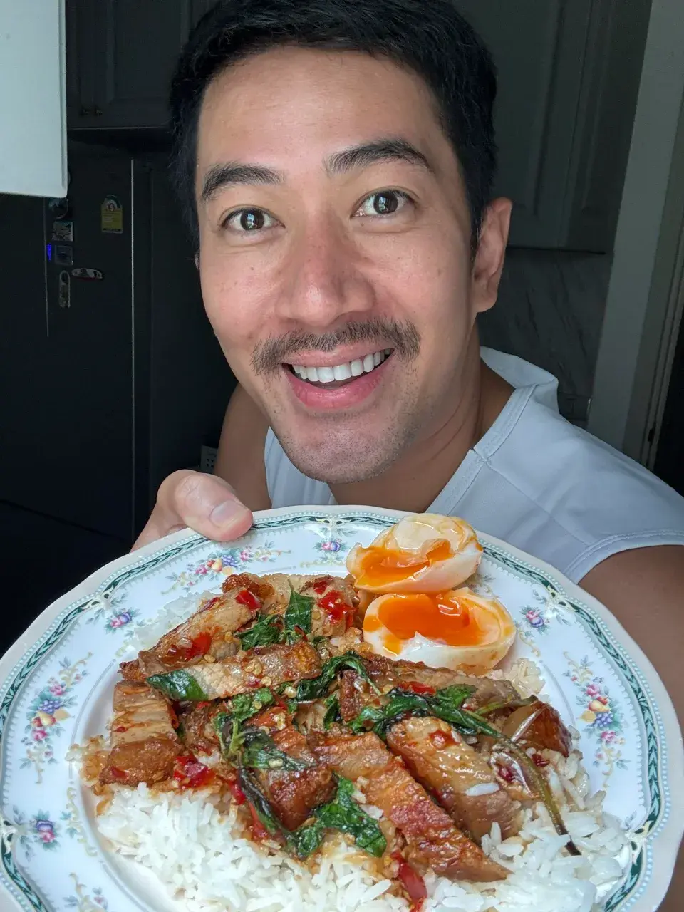 หนวดพาสยิววววว