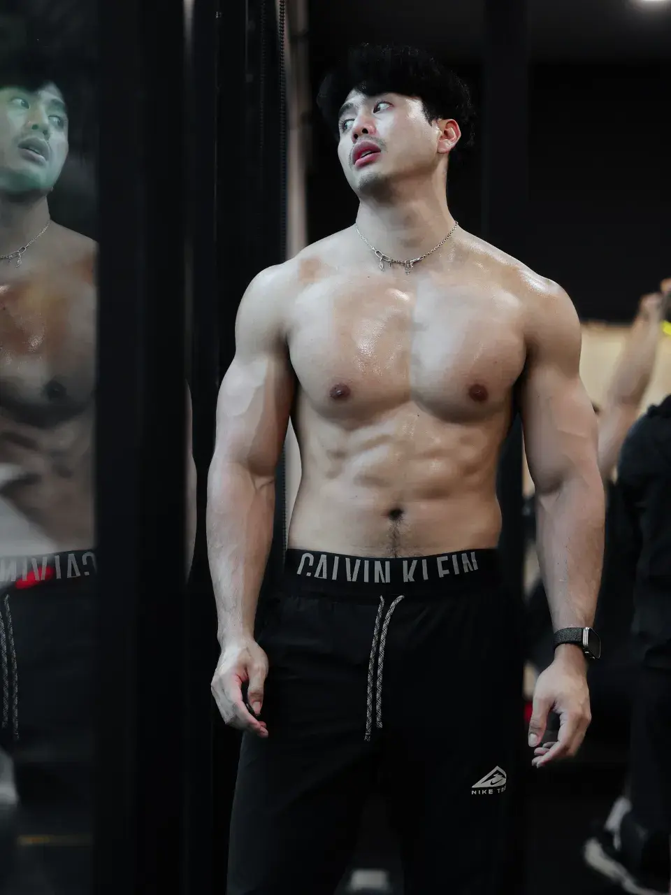 หนุ่มล่ำๆอยากปล้ำเลยพี่