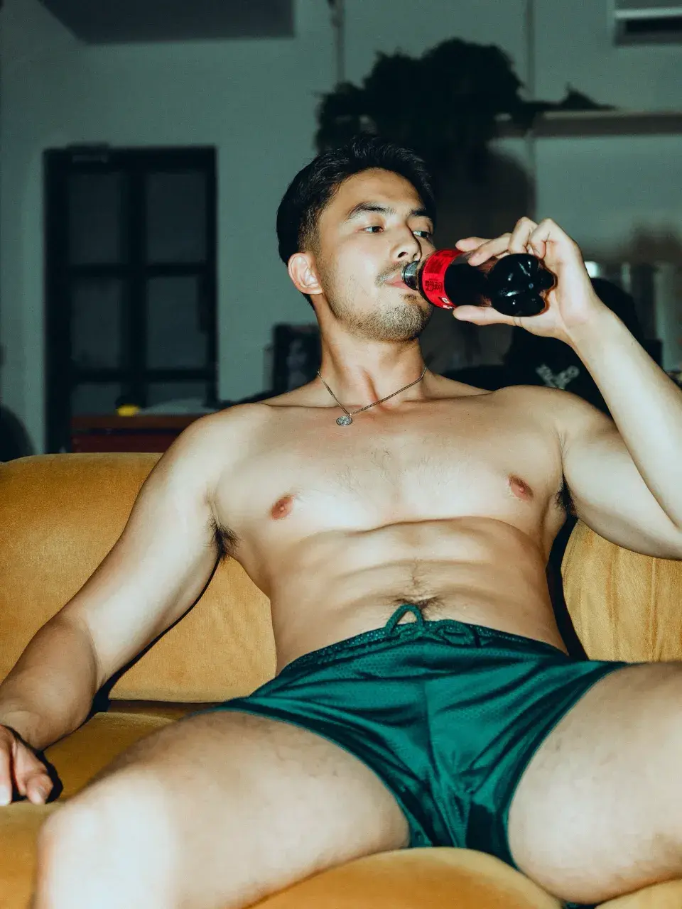 ไอ่ต้าวจอมทะเล้น