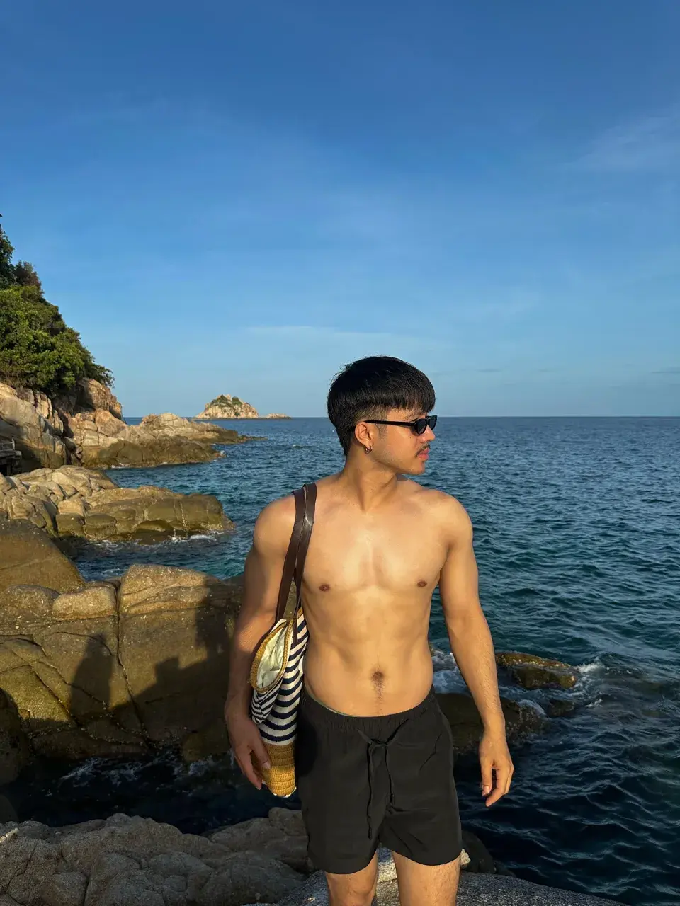 อมก่อนที่เธอจะเลีย