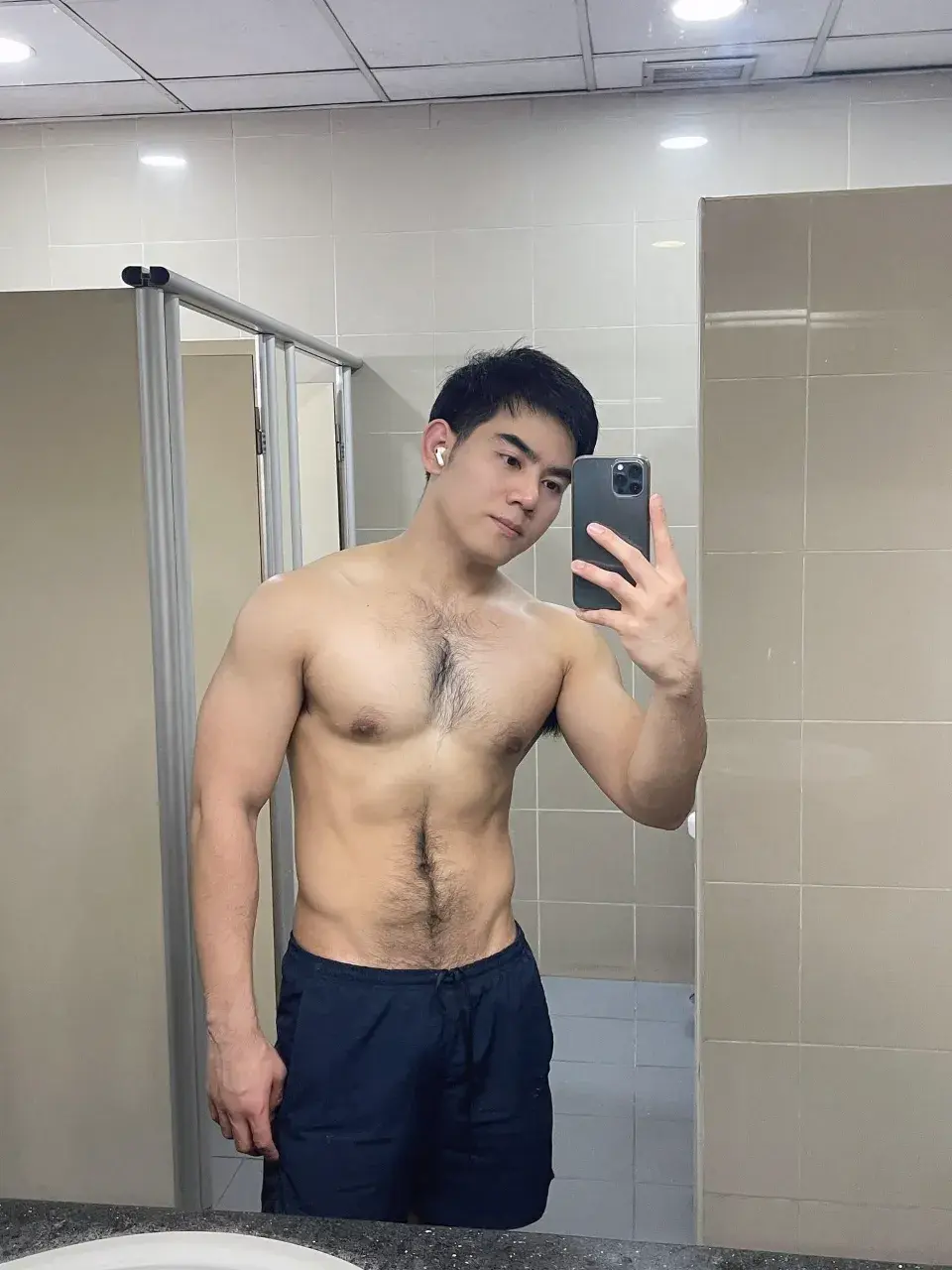 อมก่อนที่เธอจะเลีย