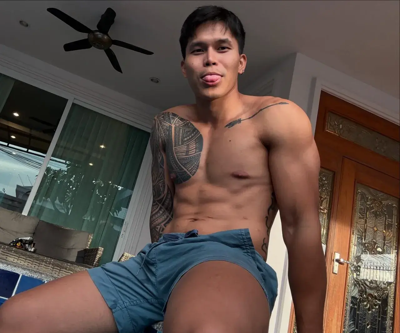 เลียรูดดูดอม อุ้ยย