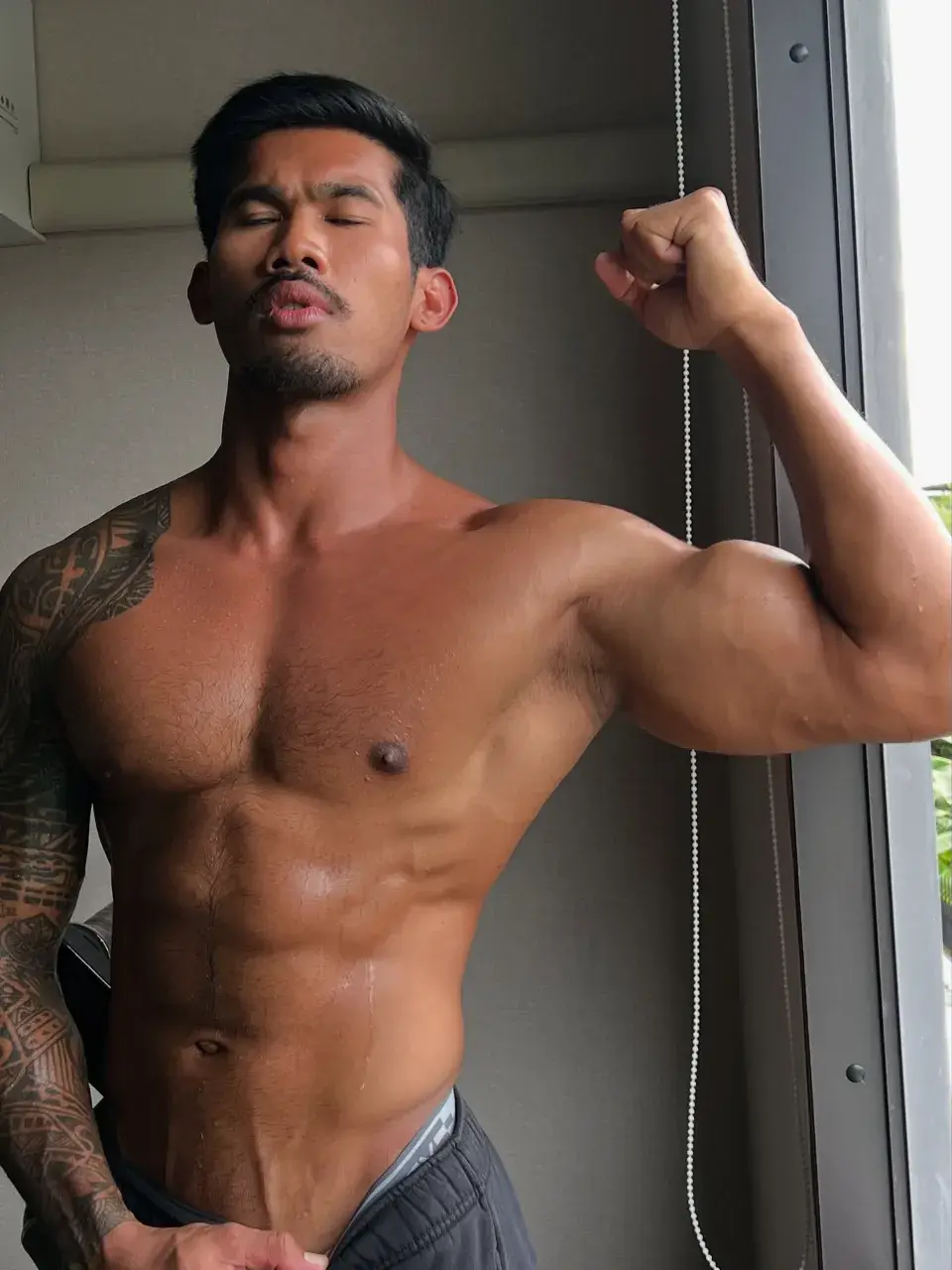 หูยยยพี่เบิ้มมมม