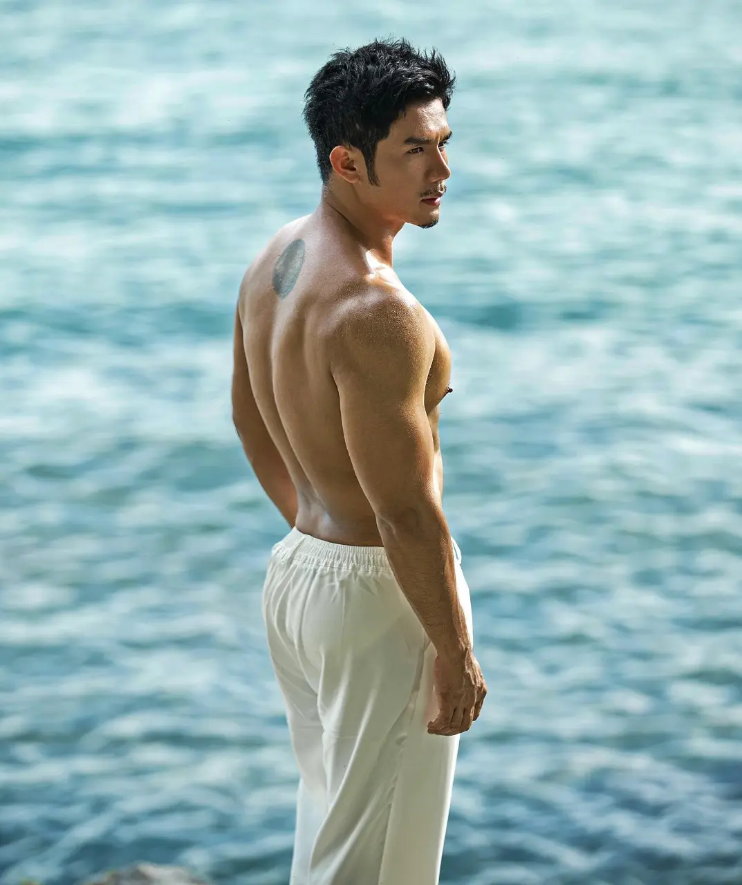 Cool GUY : Nathaphob Jongjitklang