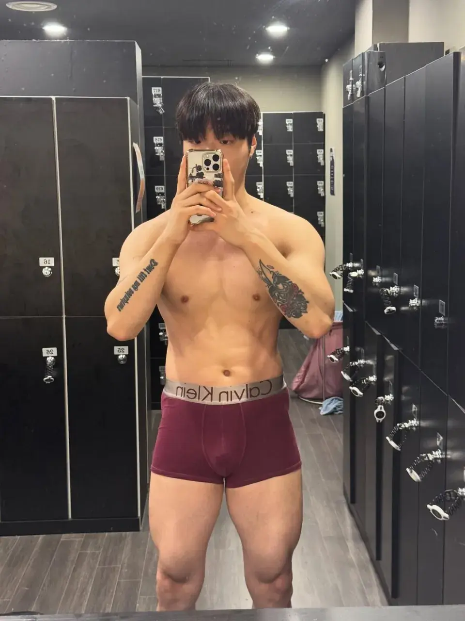 หนุ่มเกาหลีงานดี