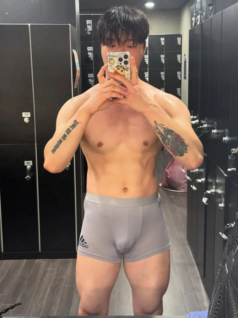 หนุ่มเกาหลีงานดี