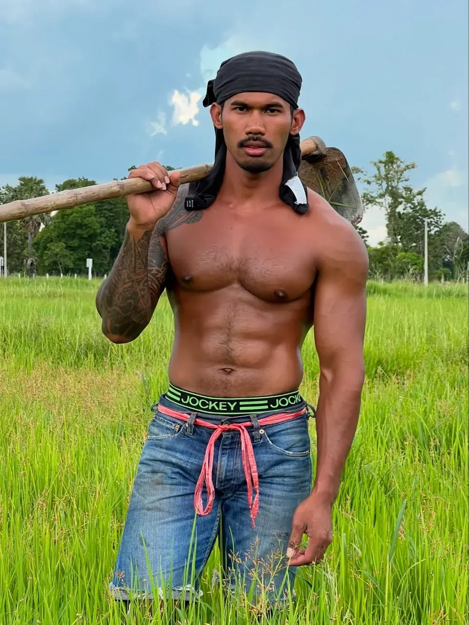 ชอบคนมีหนวด