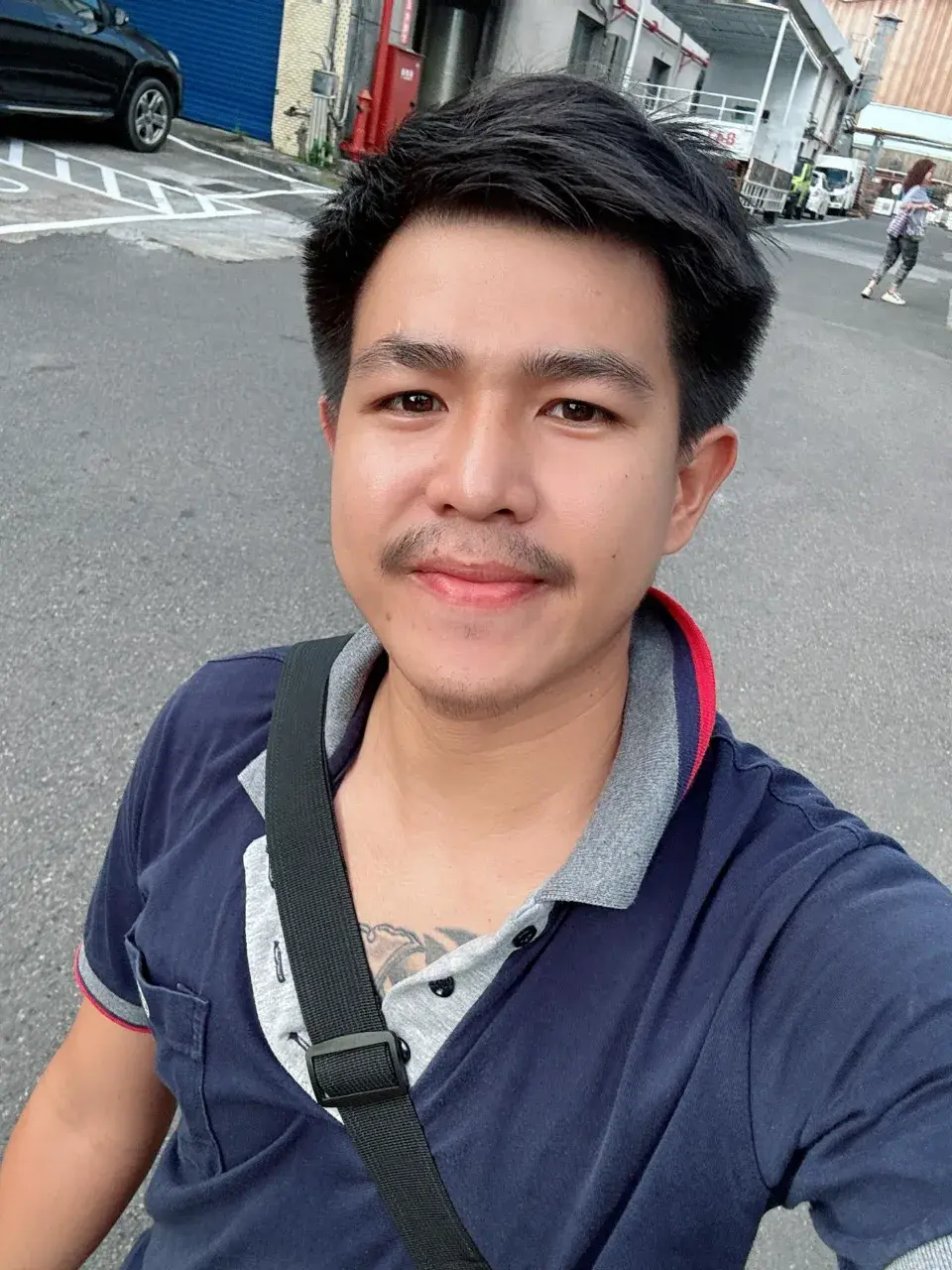 ชอบคนมีหนวด