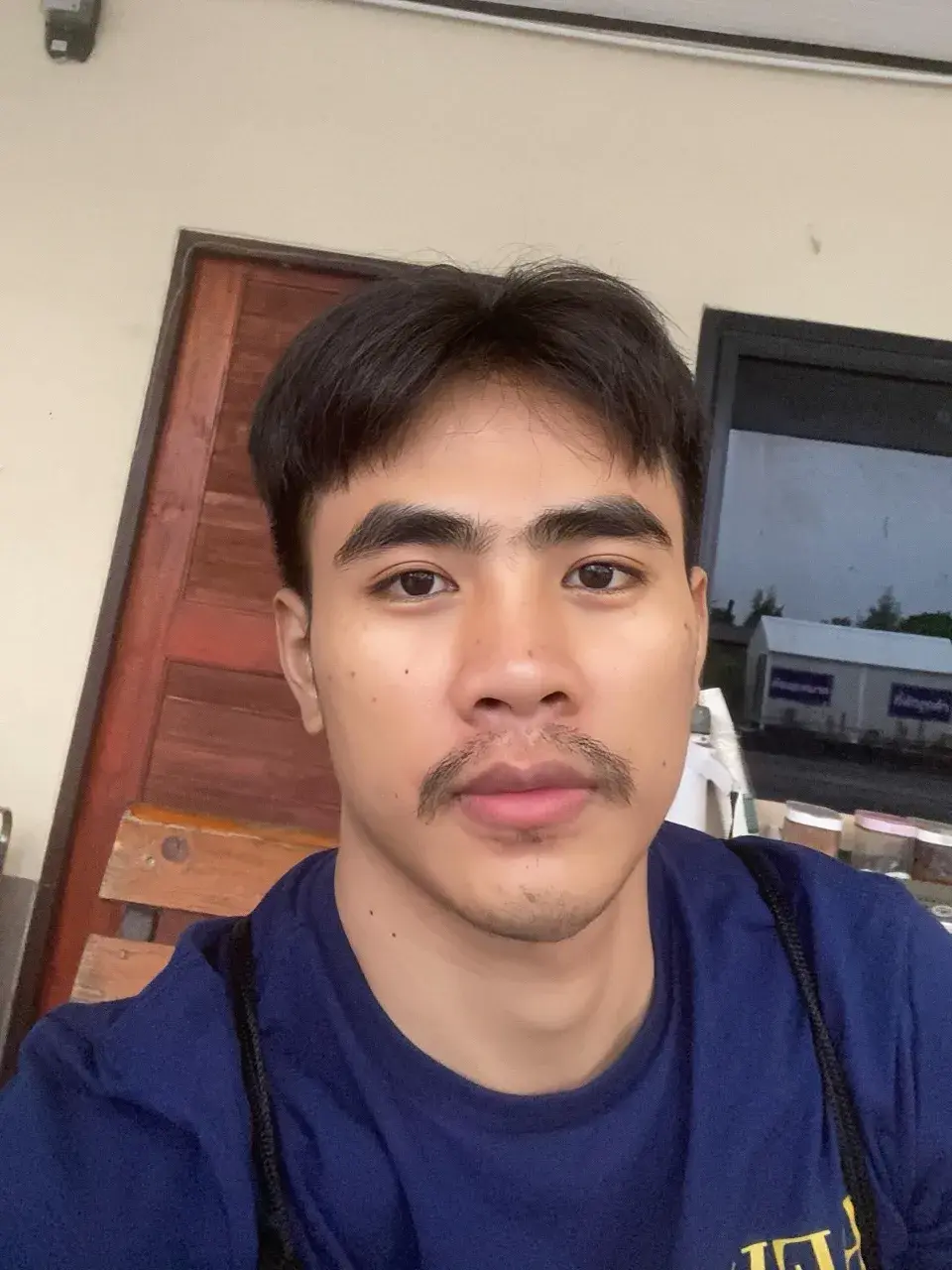 ชอบคนมีหนวด