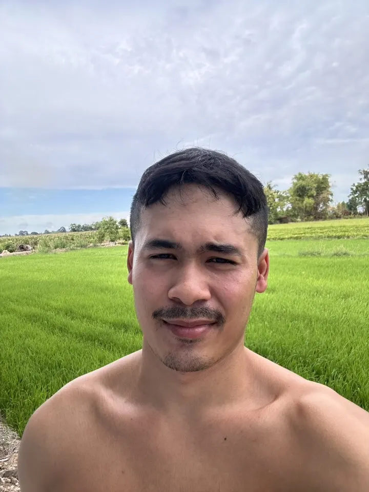 ชอบคนมีหนวด