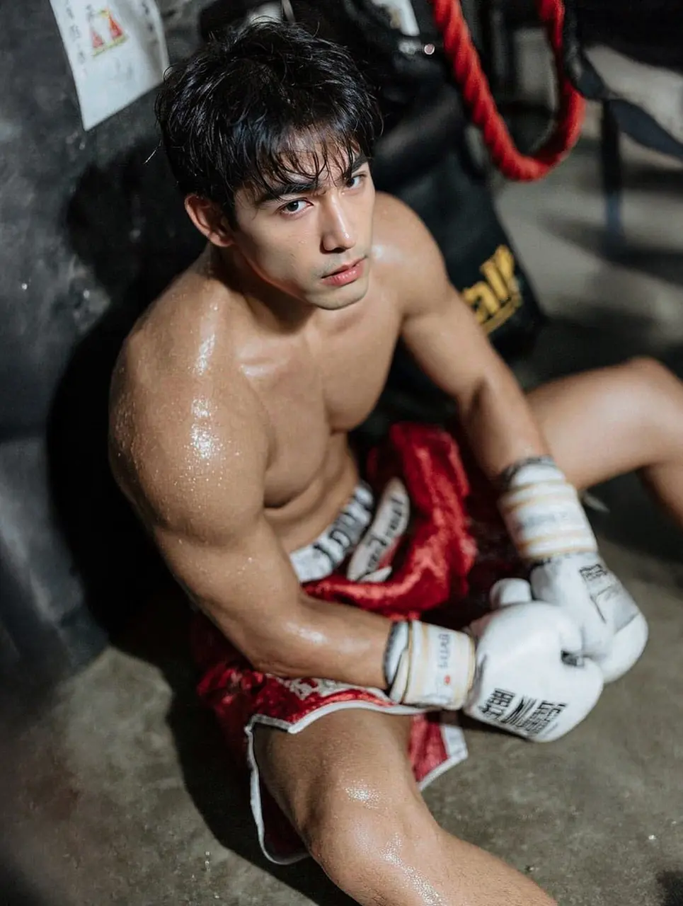 Pick up AI images from @raym0nd__