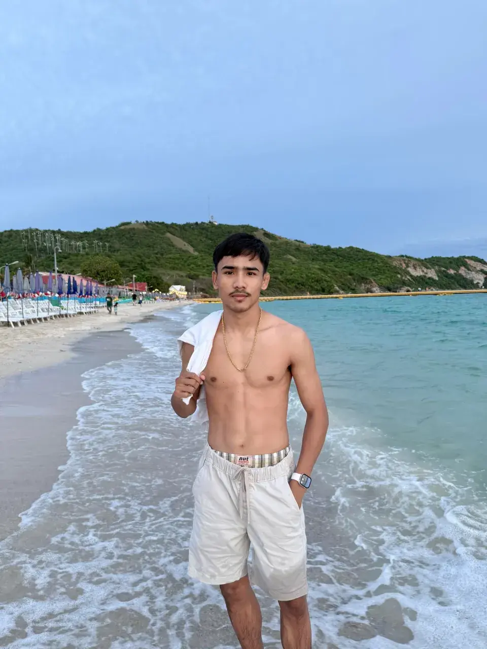 อวยคม อมโค้ก