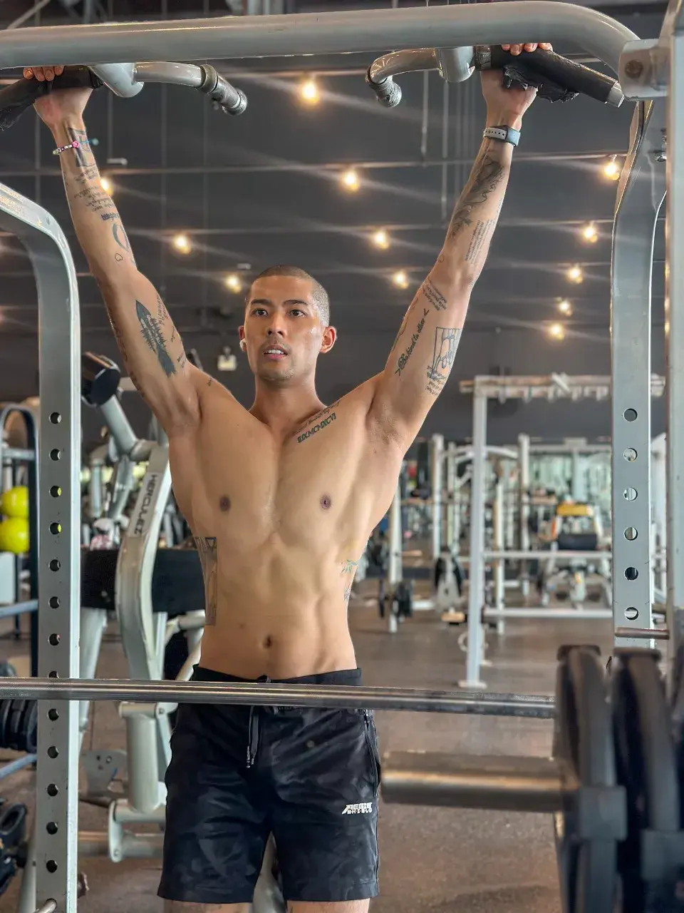 ทรงนี้แข็งโป๊ก