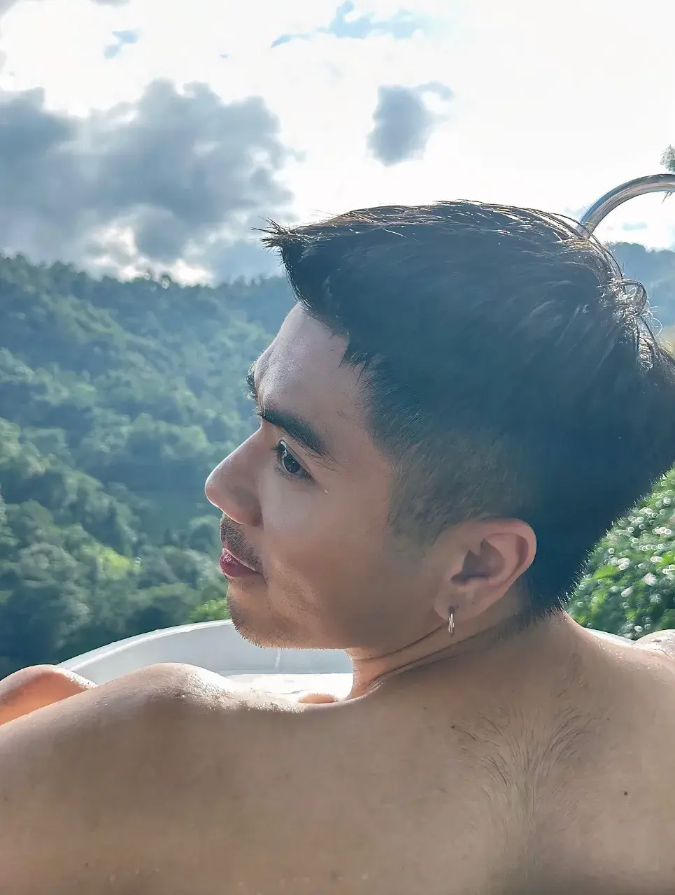 ทำน้ำไหลออกกระฉอกเลย