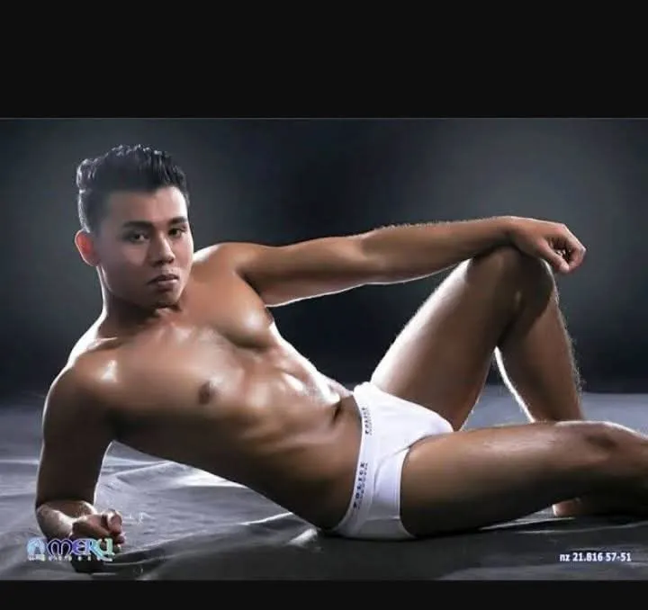 หนุ่มพม่า